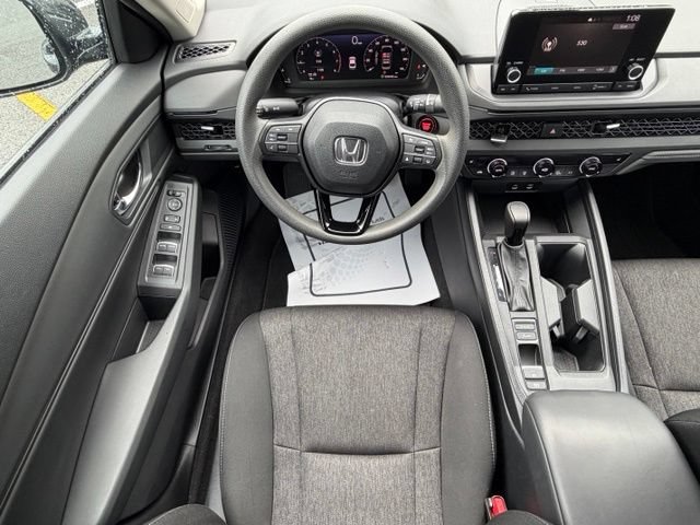 Certified 2023 Honda Accord EX image 33