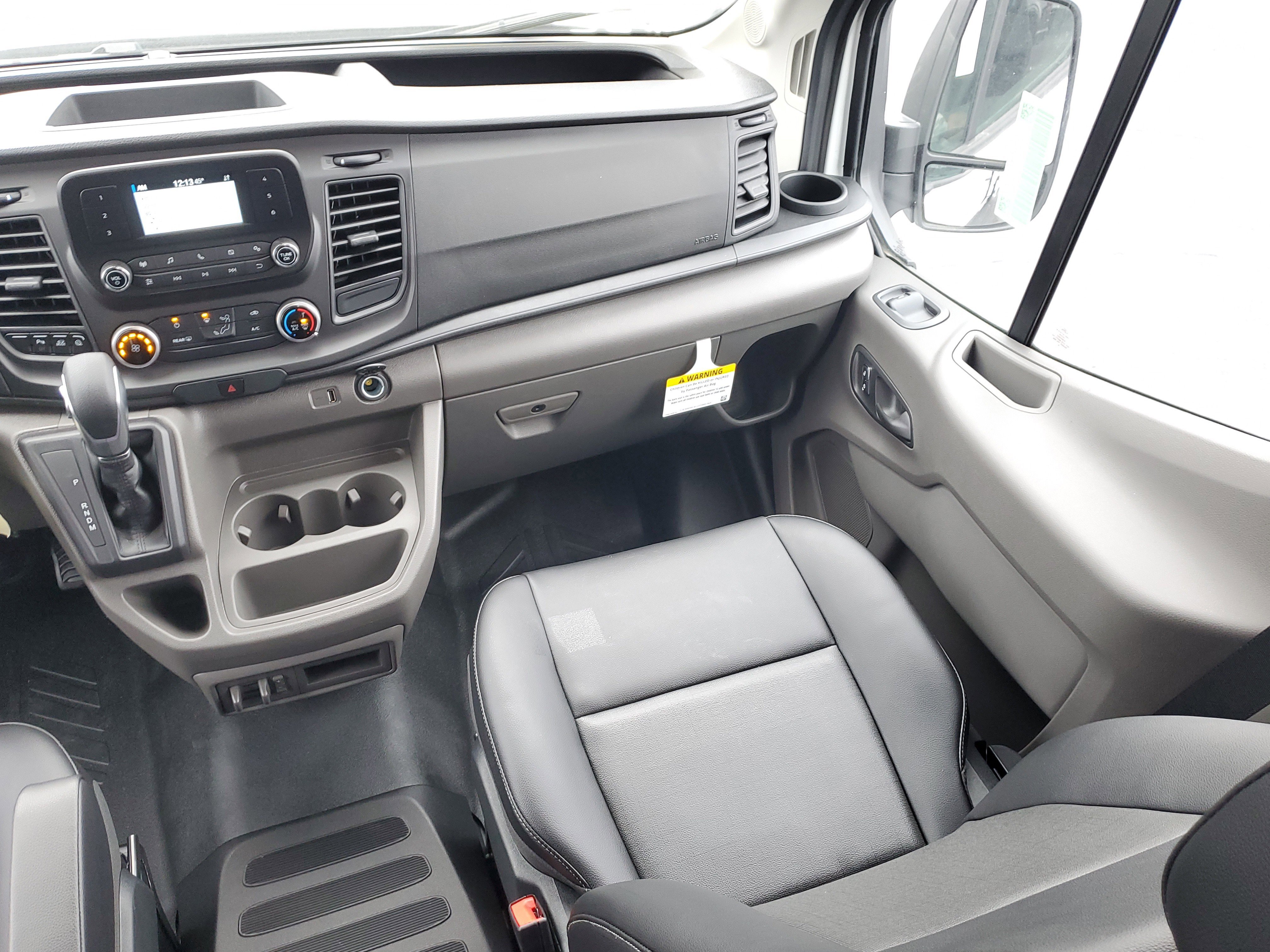 New 2024 Ford Transit 250 148 Medium Roof image 10