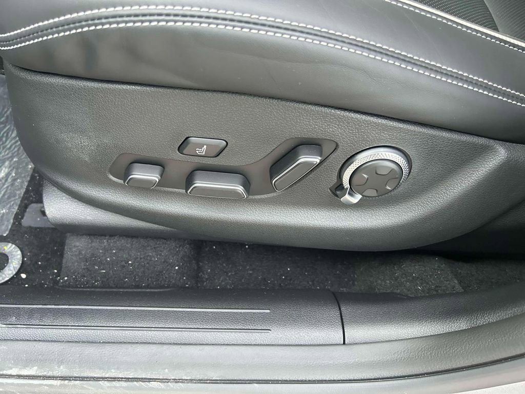 New 2025 Genesis Electrified GV70 Advanced w/ Prestige Package image 7