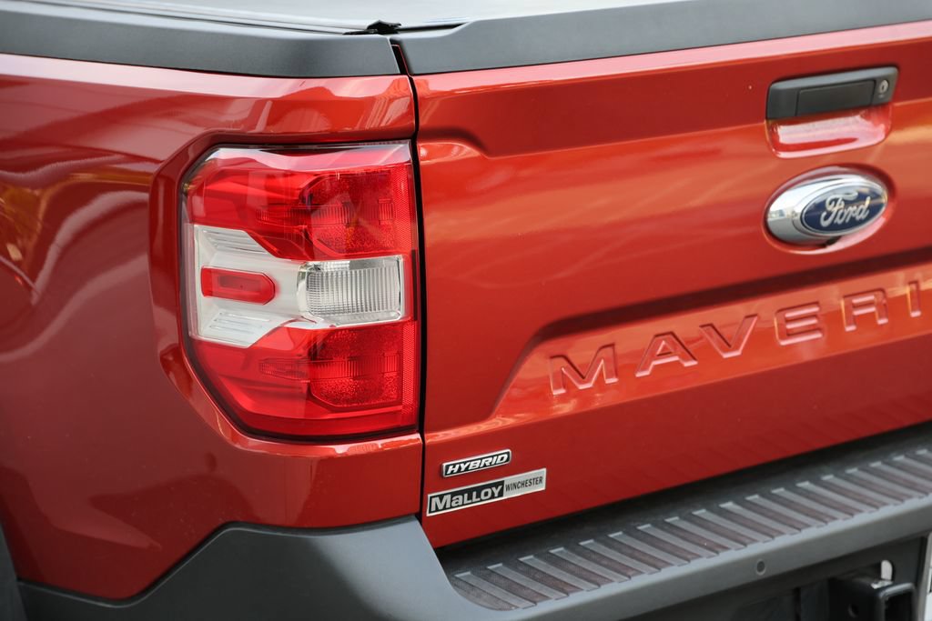 Used 2024 Ford Maverick Lariat FWD image 6