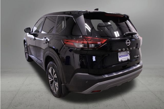Used 2023 Nissan Rogue SV AWD/4WD image 3