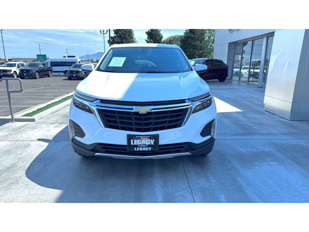 Used 2024 Chevrolet Equinox LT AWD/4WD image 2