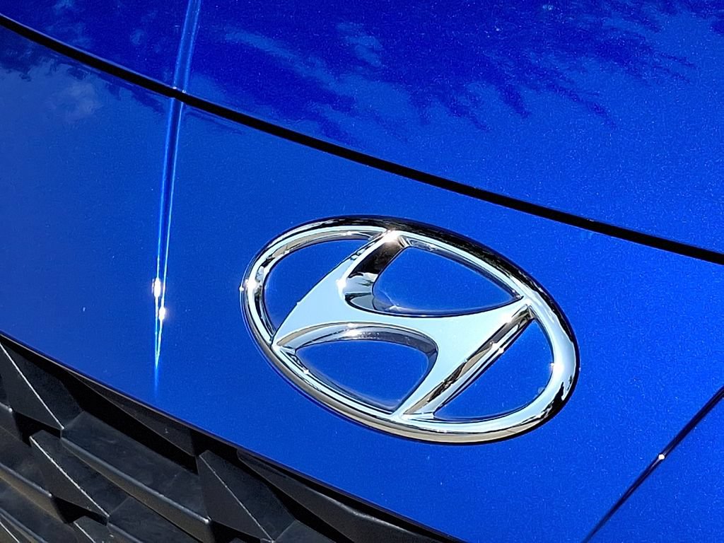 Used 2023 Hyundai Elantra SEL w/ Convenience Package FWD image 5