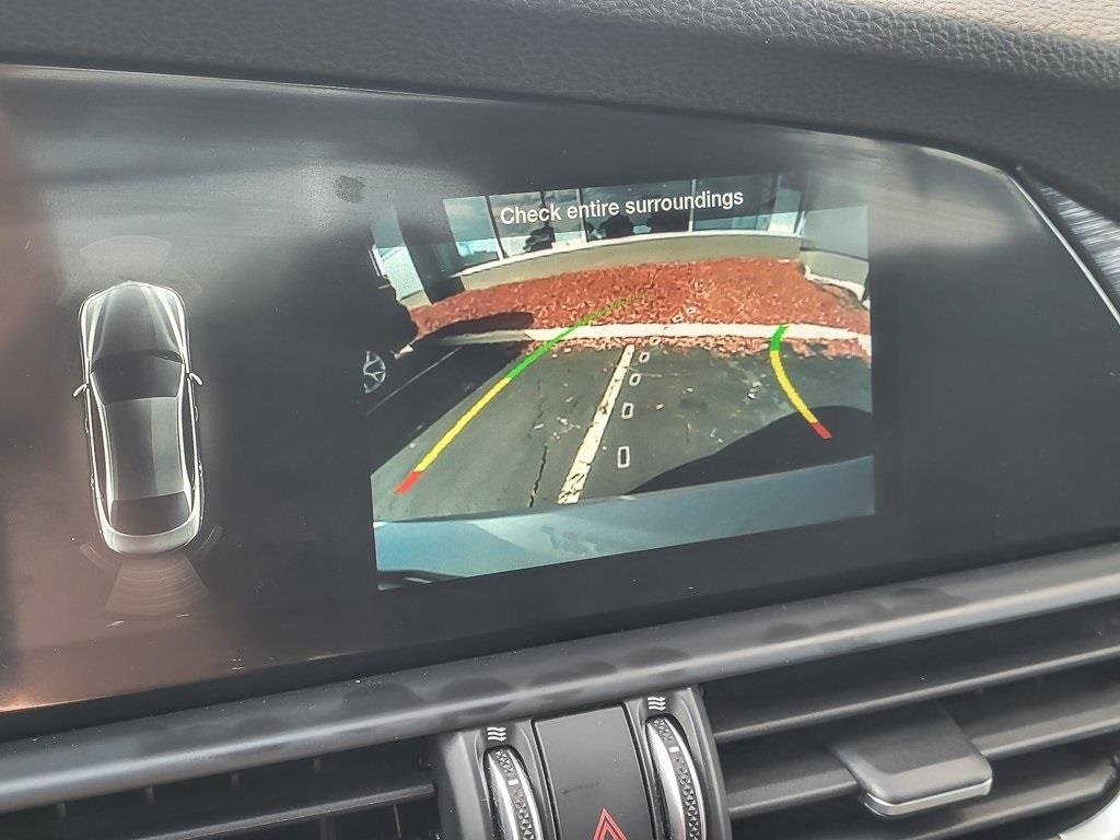 Used 2022 Alfa Romeo Giulia Sprint image 14