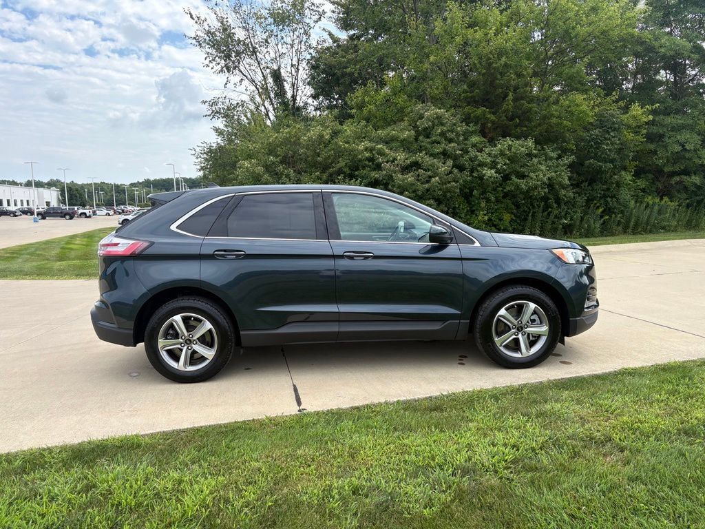 Used 2024 Ford Edge SEL w/ Convenience Package AWD/4WD image 10