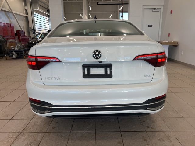 Used 2024 Volkswagen Jetta SEL FWD image 7