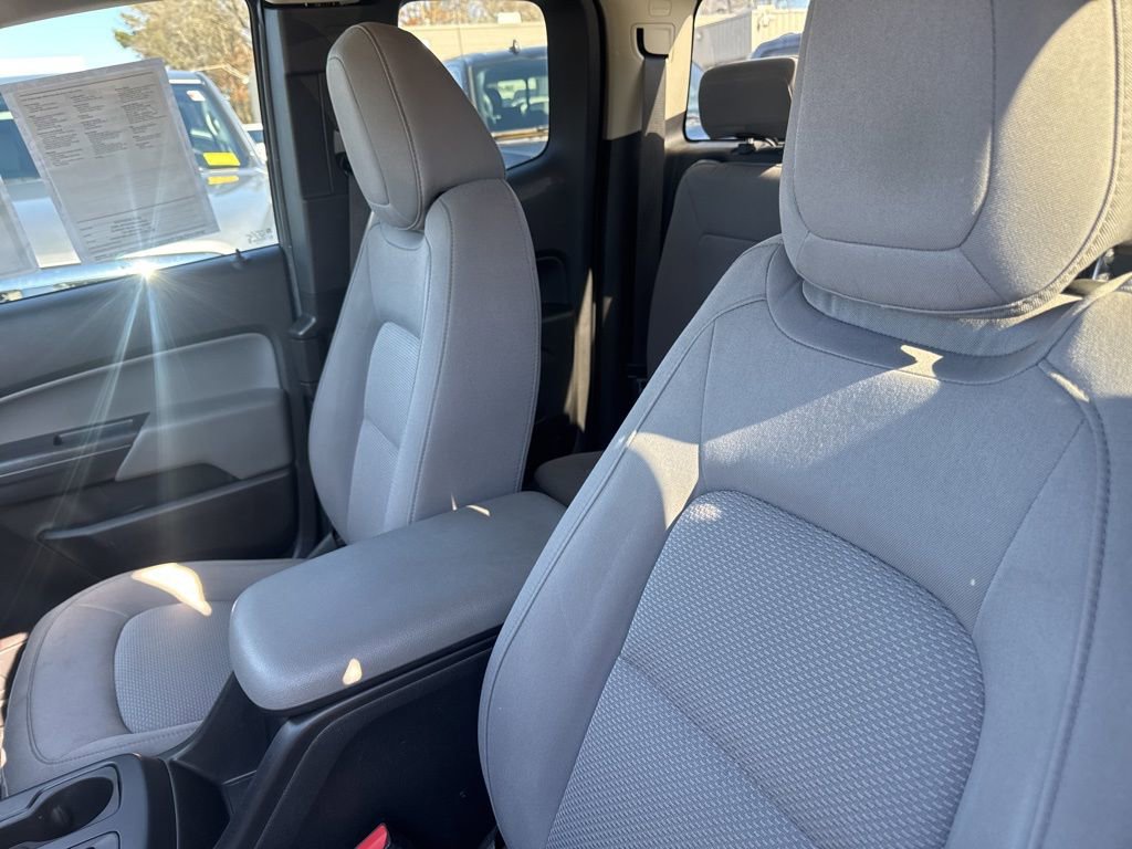 Used 2019 Chevrolet Colorado W/T image 15