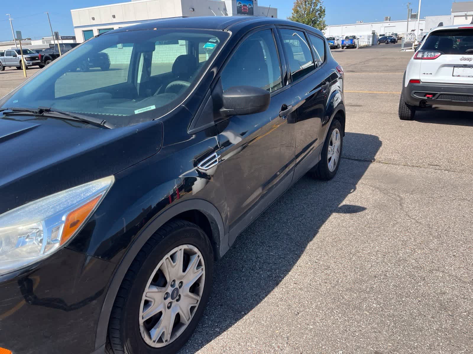 Used 2016 Ford Escape S FWD image 6