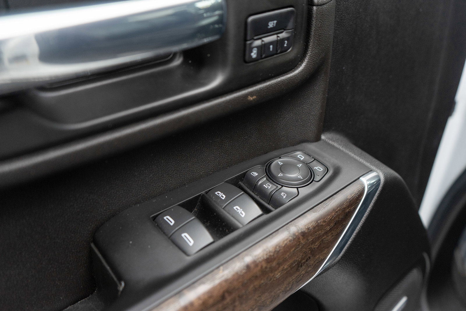 Used 2022 GMC Sierra 3500 Denali w/ Denali Ultimate Package image 14