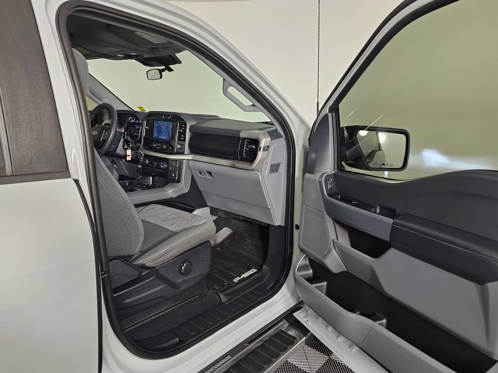Used 2023 Ford F150 XLT w/ XTR Package image 37