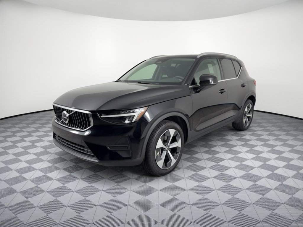 Used 2025 Volvo XC40 B5 Core w/ Protection Package Premier AWD/4WD image 1