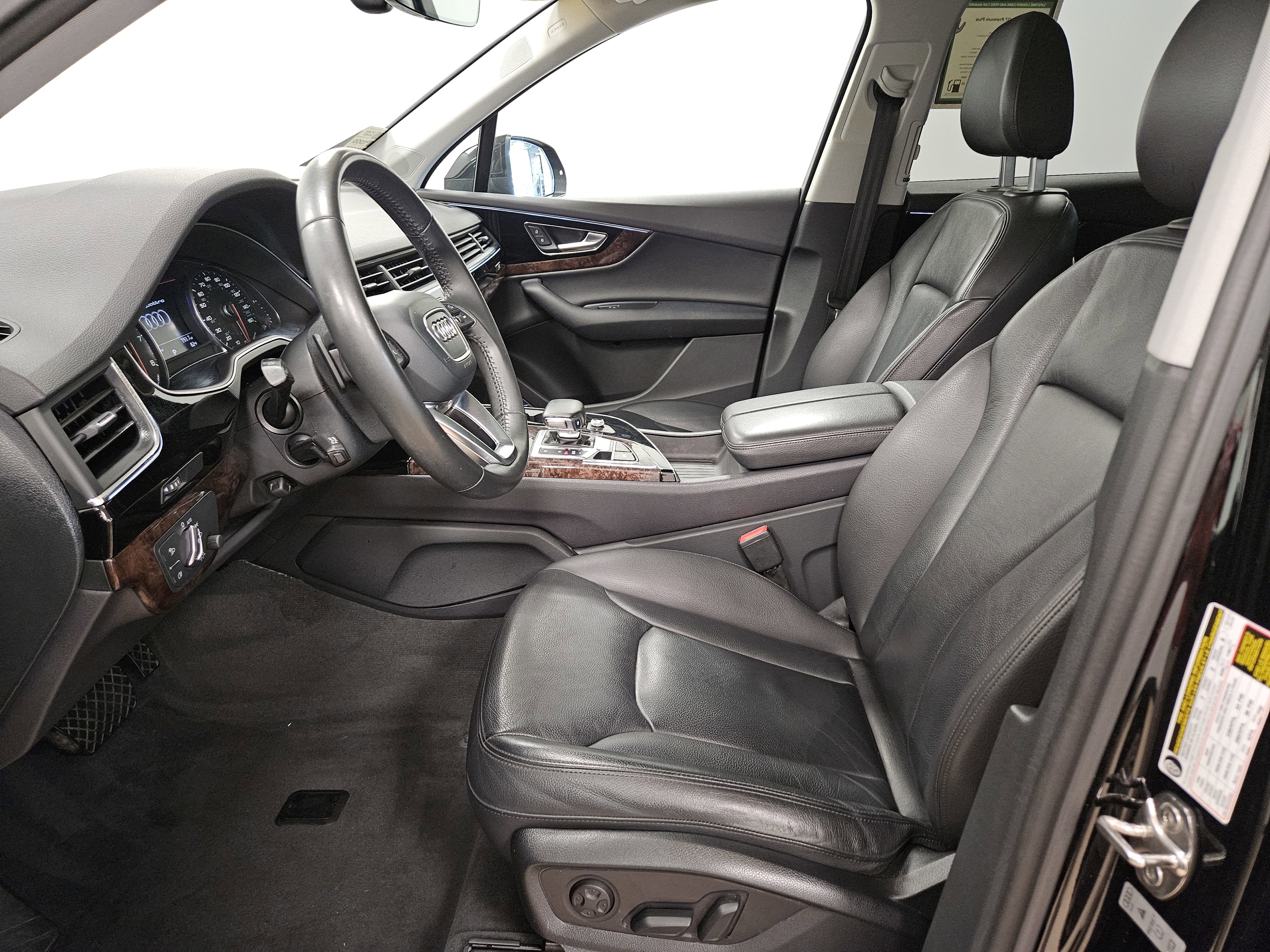 Used 2018 Audi Q7 3.0T Premium Plus image 8
