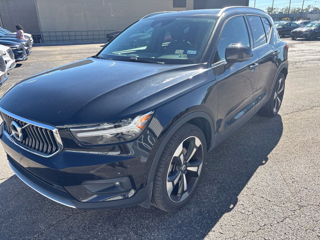 Used 2019 Volvo XC40 T5 Inscription