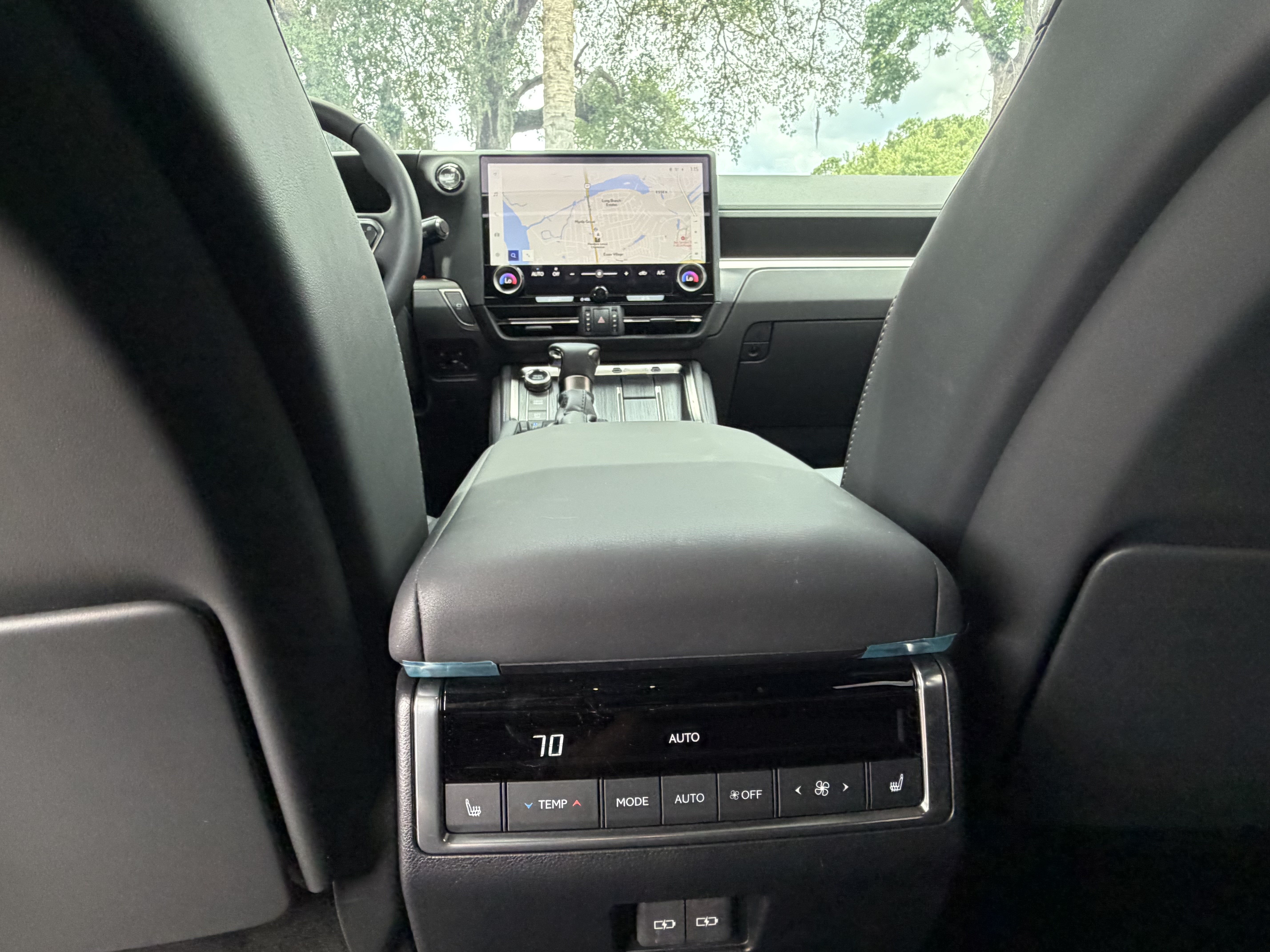 Used 2026 Lexus GX 550 w/ Accessory Package (2T) AWD/4WD image 38