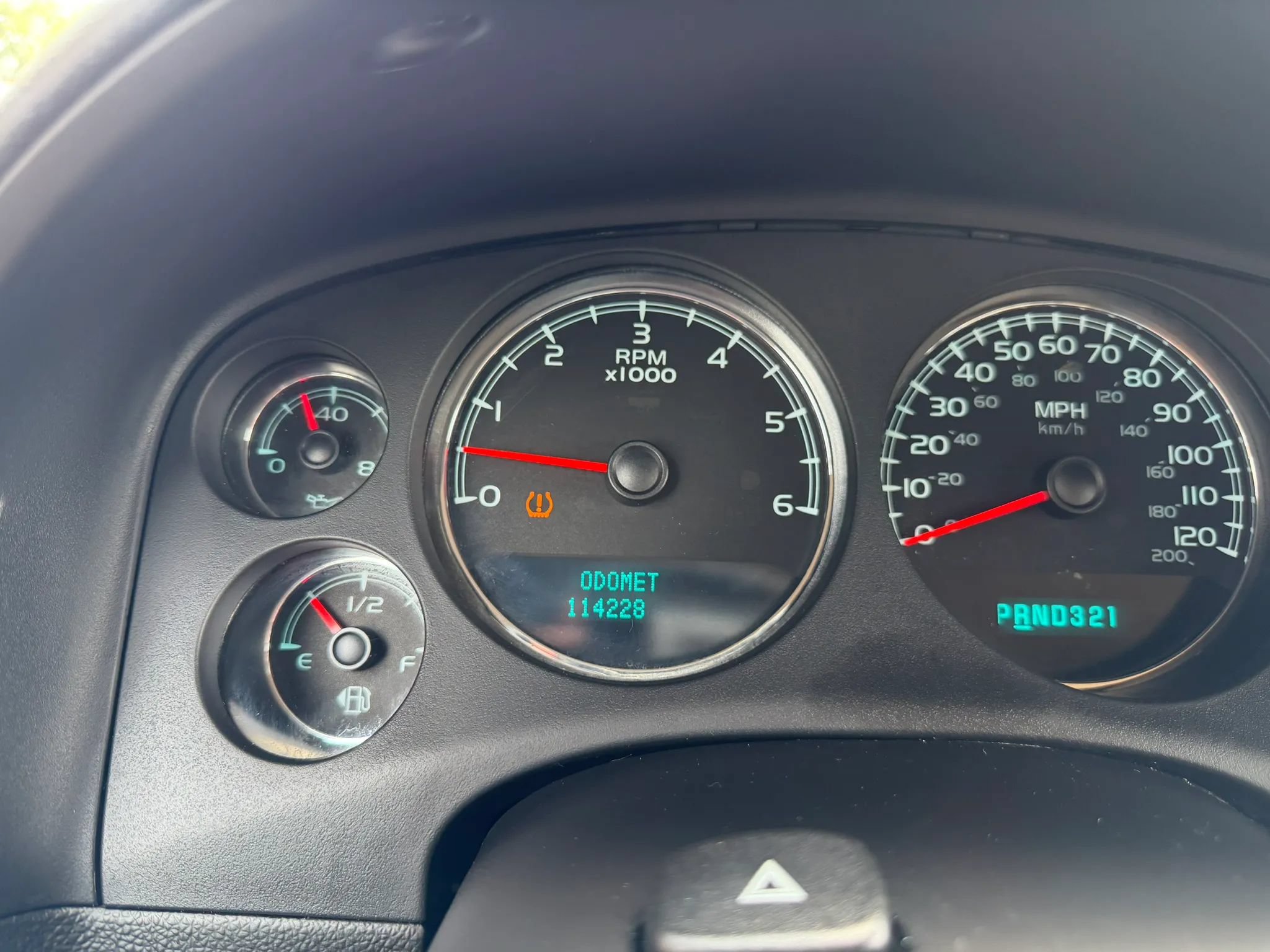 Used 2008 Chevrolet Suburban LT w/ LT Preferred Equipment Group RWD image 20