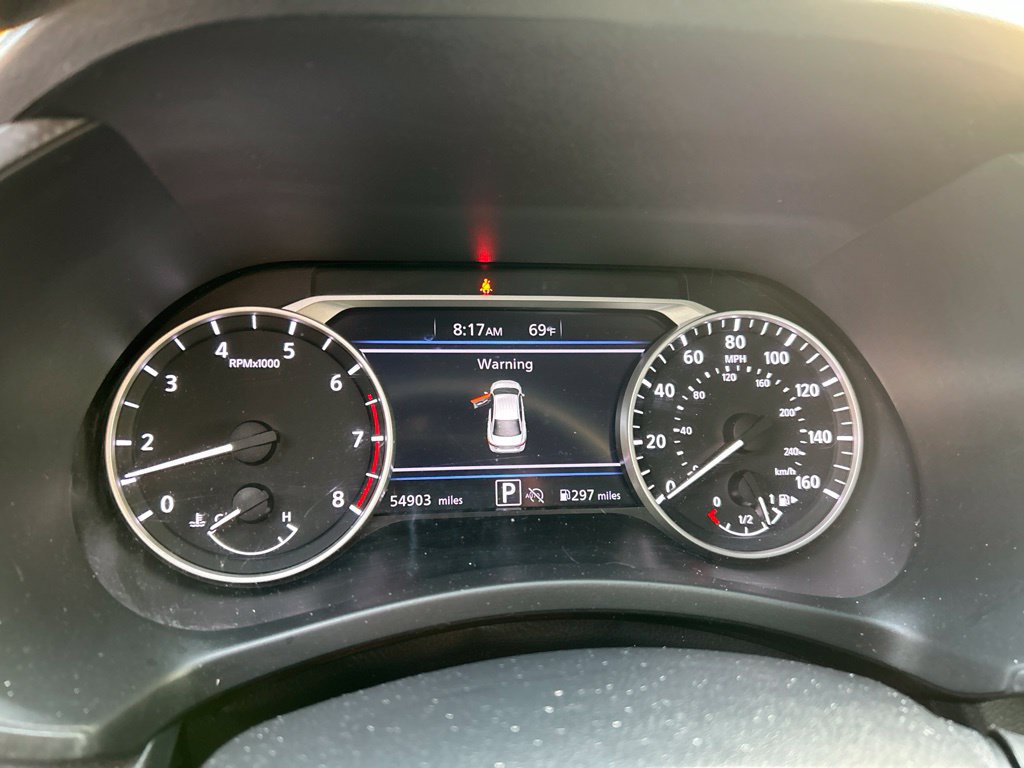 Used 2025 Nissan Sentra SR FWD image 7