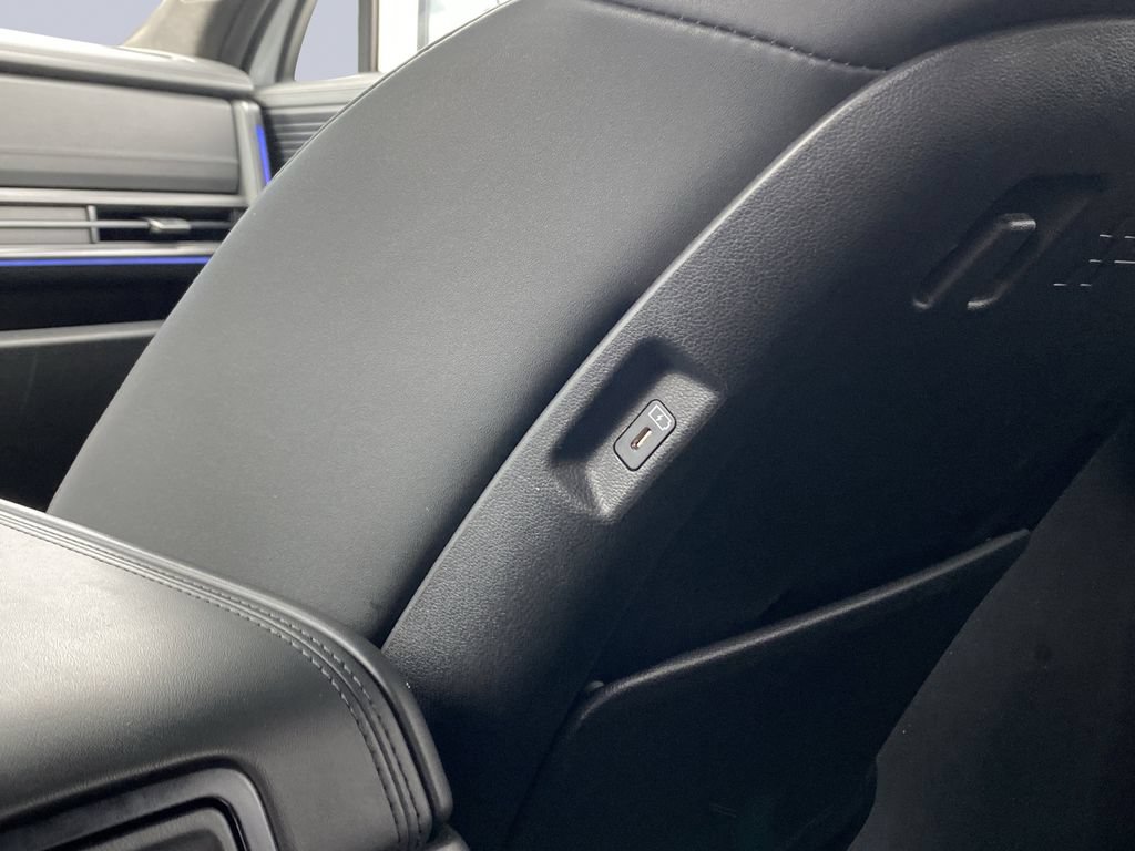 Used 2024 Hyundai Santa Fe Calligraphy FWD image 31