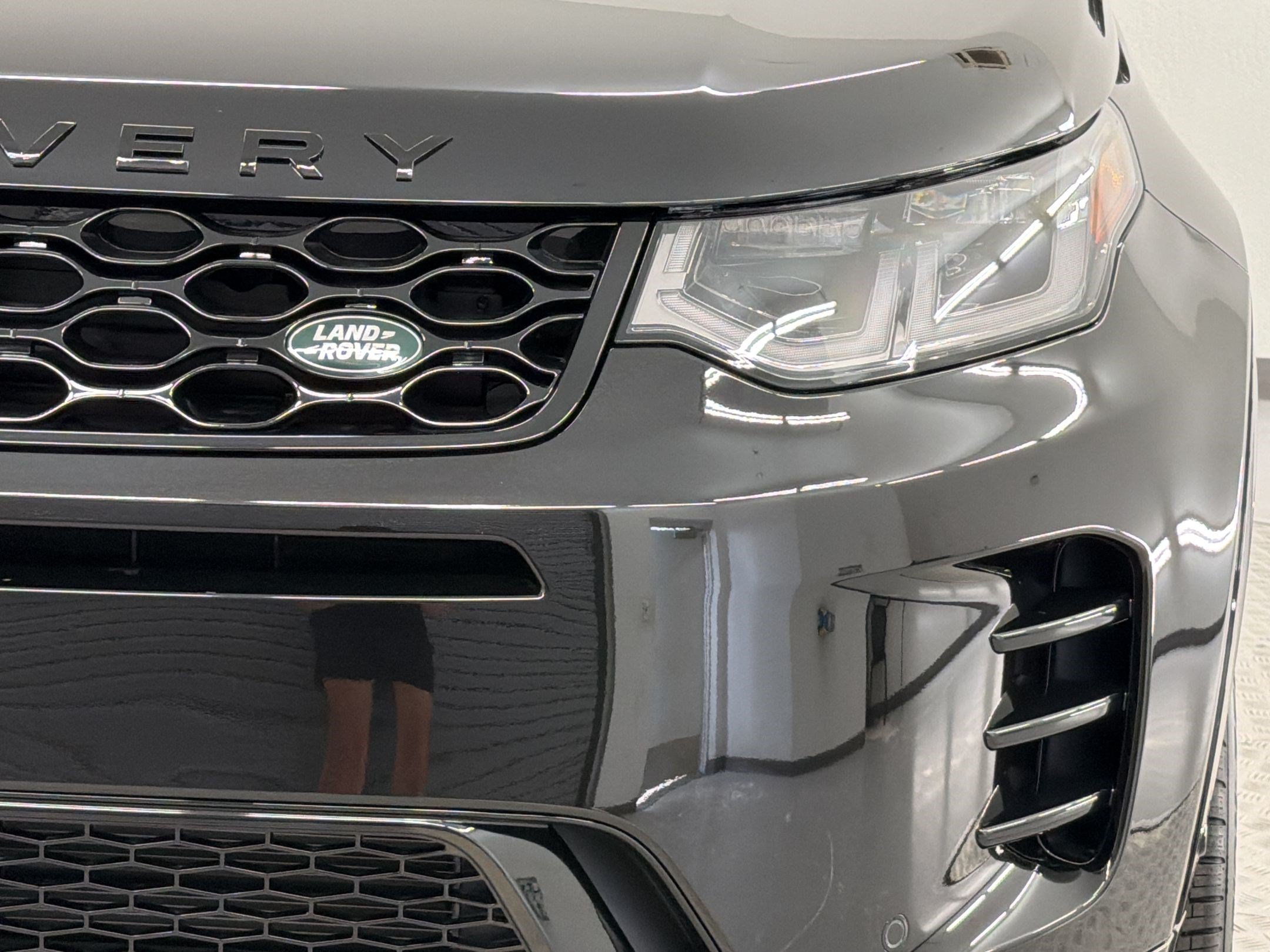 New 2026 Land Rover Discovery Sport Landmark AWD/4WD image 12