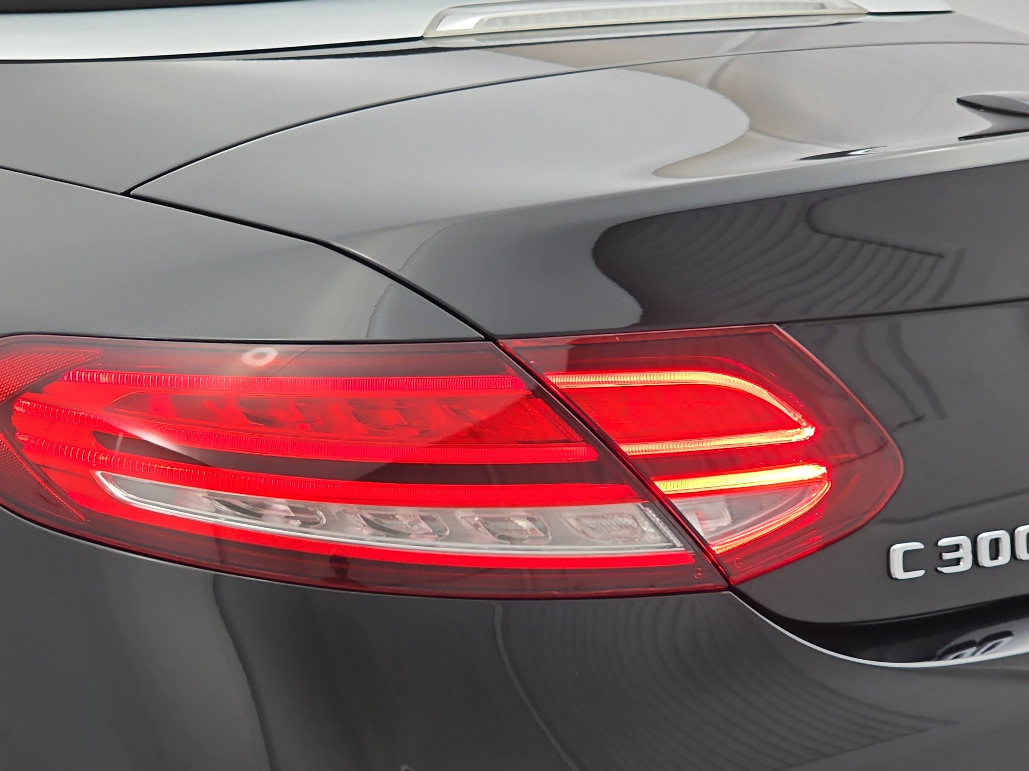 Used 2023 Mercedes-Benz C 300 Cabriolet image 32