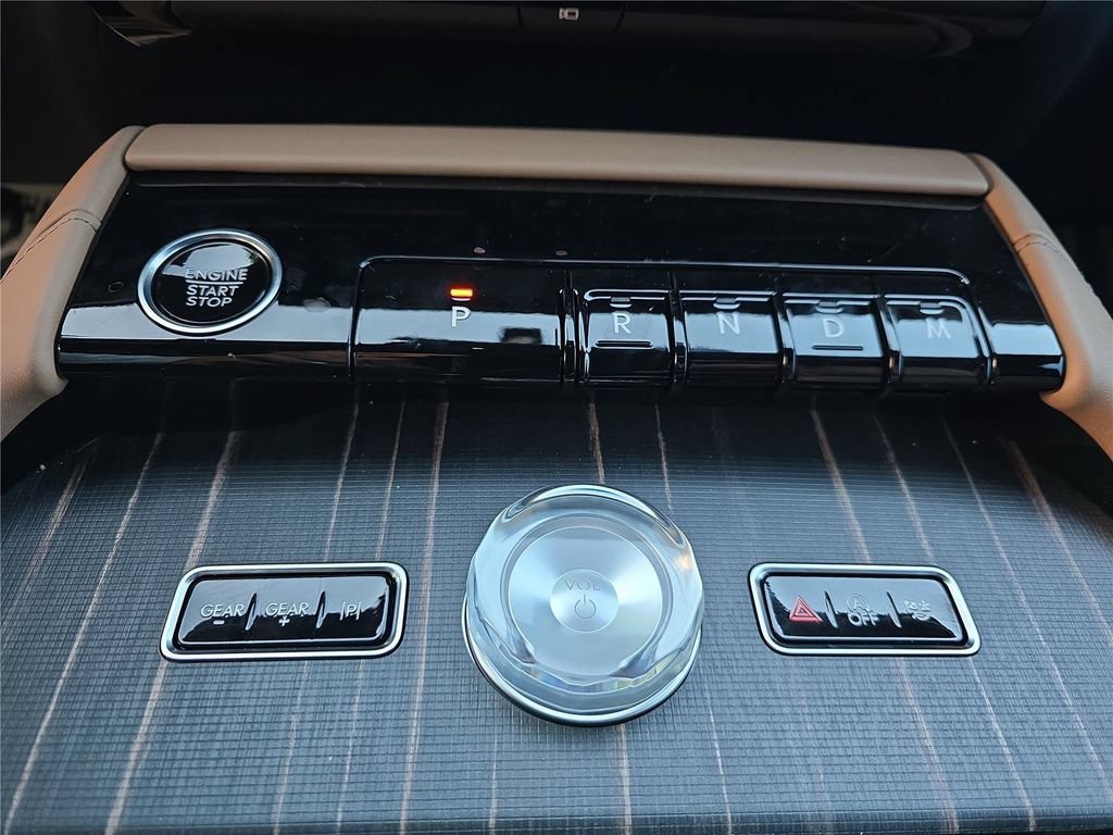 New 2026 Lincoln Navigator Black Label AWD/4WD image 21