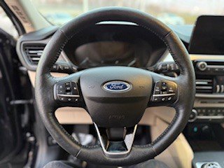 Used 2020 Ford Escape SEL image 20