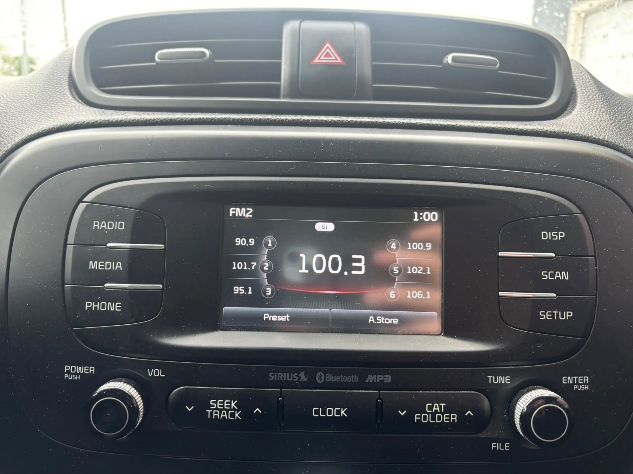 Used 2016 Kia Soul + FWD image 21