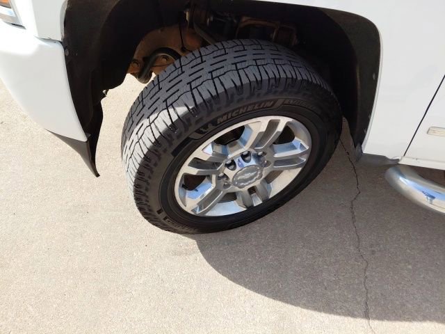 Used 2016 Chevrolet Silverado 2500 High Country w/ Duramax Plus Package image 38