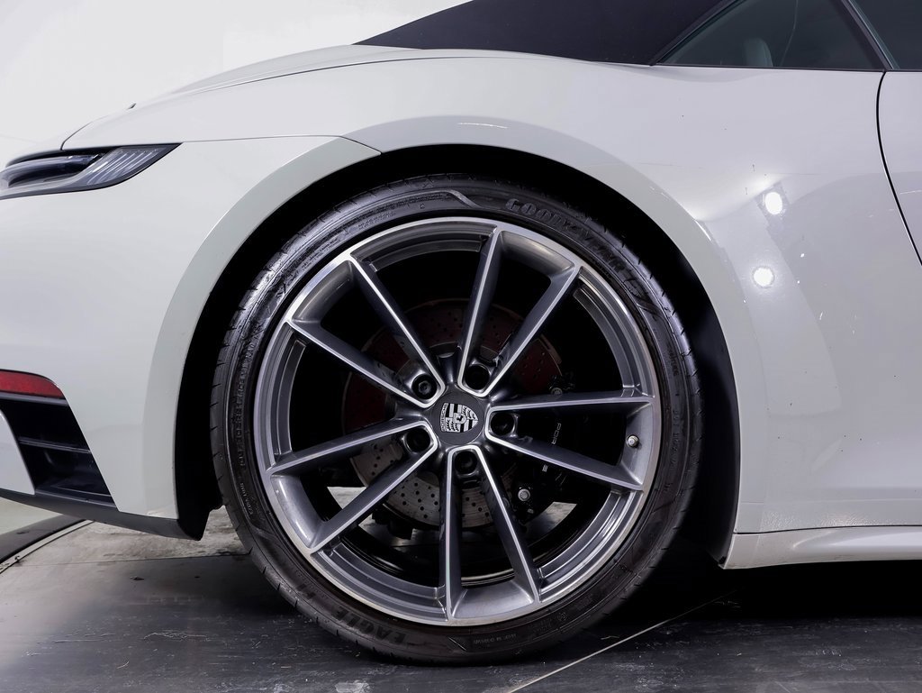 Certified 2022 Porsche 911 Carrera 4S image 23
