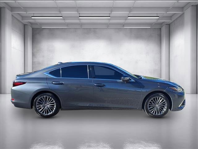 Used 2022 Lexus ES 350 w/ Premium Package image 2