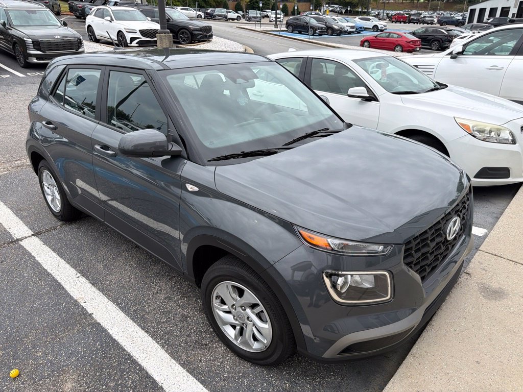 Used 2026 Hyundai Venue SE FWD image 6