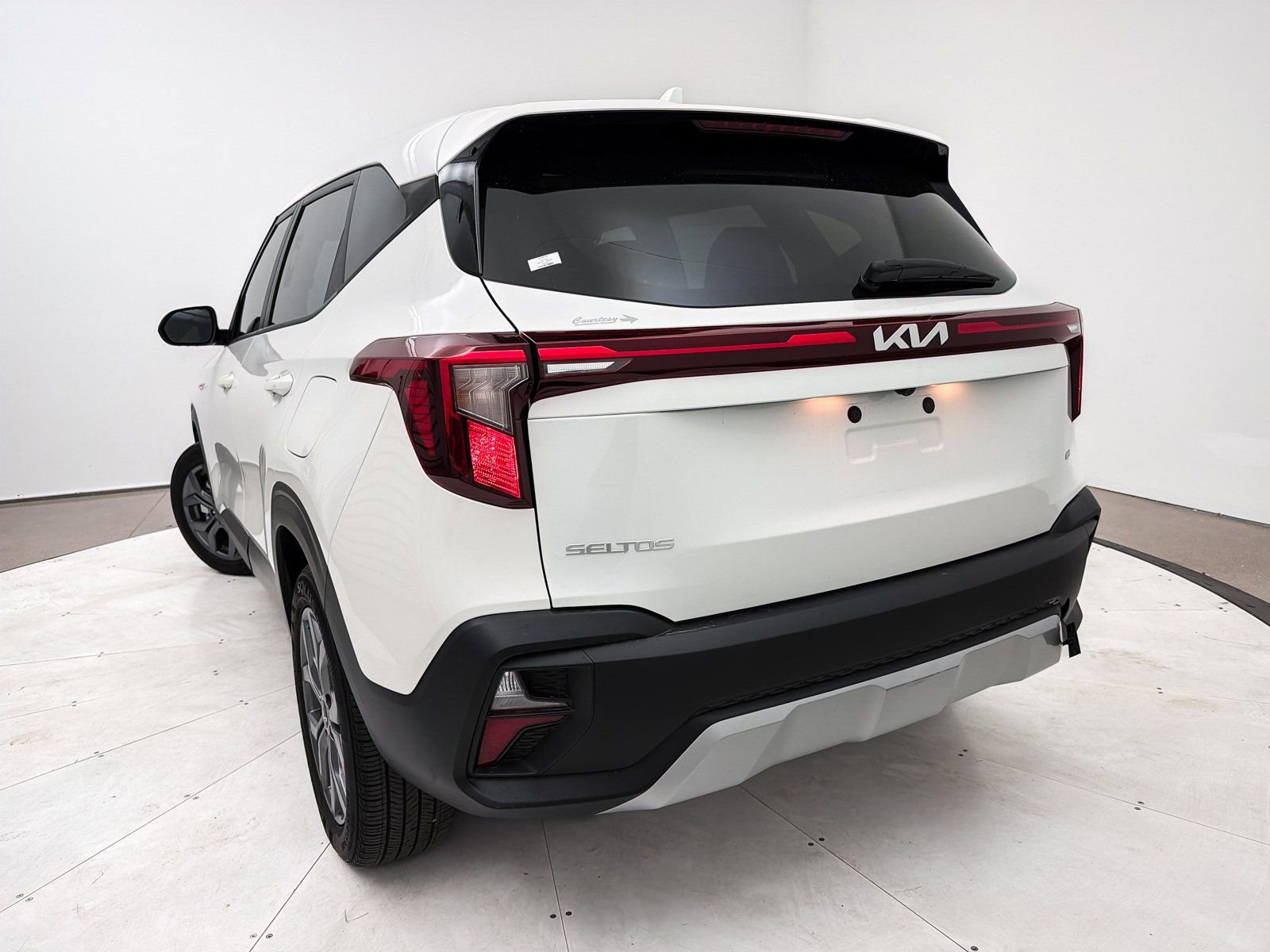 Certified 2024 Kia Seltos LX image 7