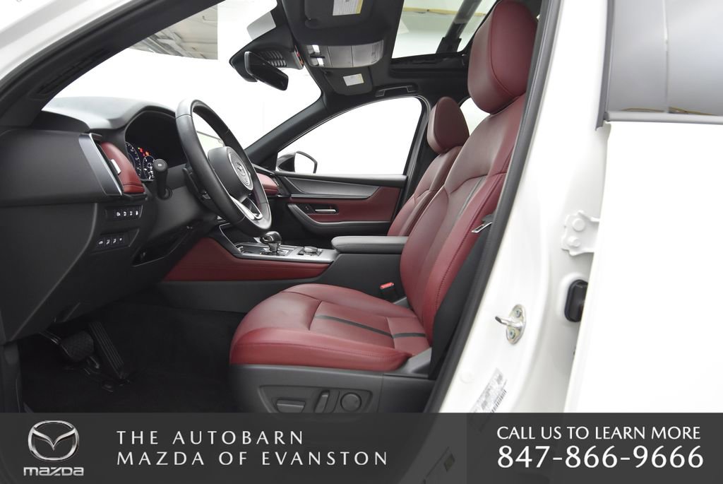 Certified 2025 MAZDA CX-70 Plug-In Hybrid w/ Premium Plus image 28