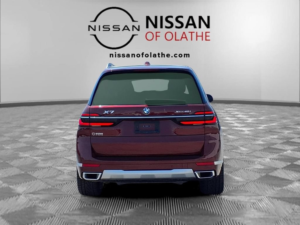 Used 2024 BMW X7 xDrive40i AWD/4WD image 30