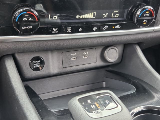 Certified 2024 Nissan Rogue SV FWD image 17