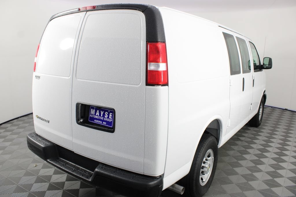 New 2026 Chevrolet Express 2500 RWD image 19