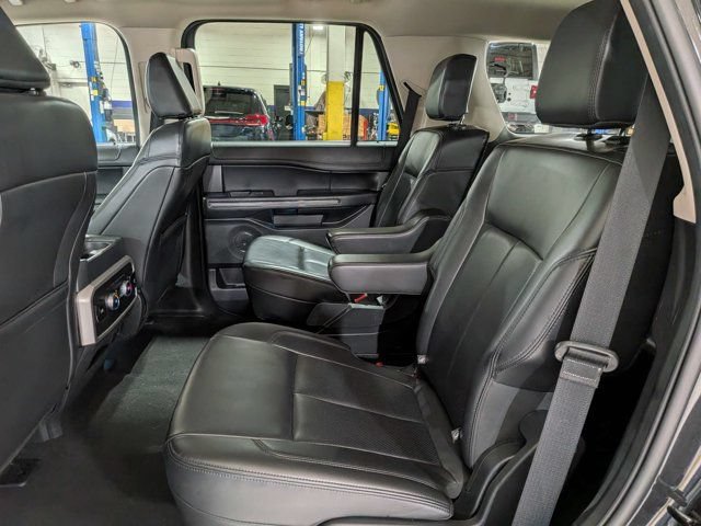 Used 2024 Ford Expedition XLT RWD image 13