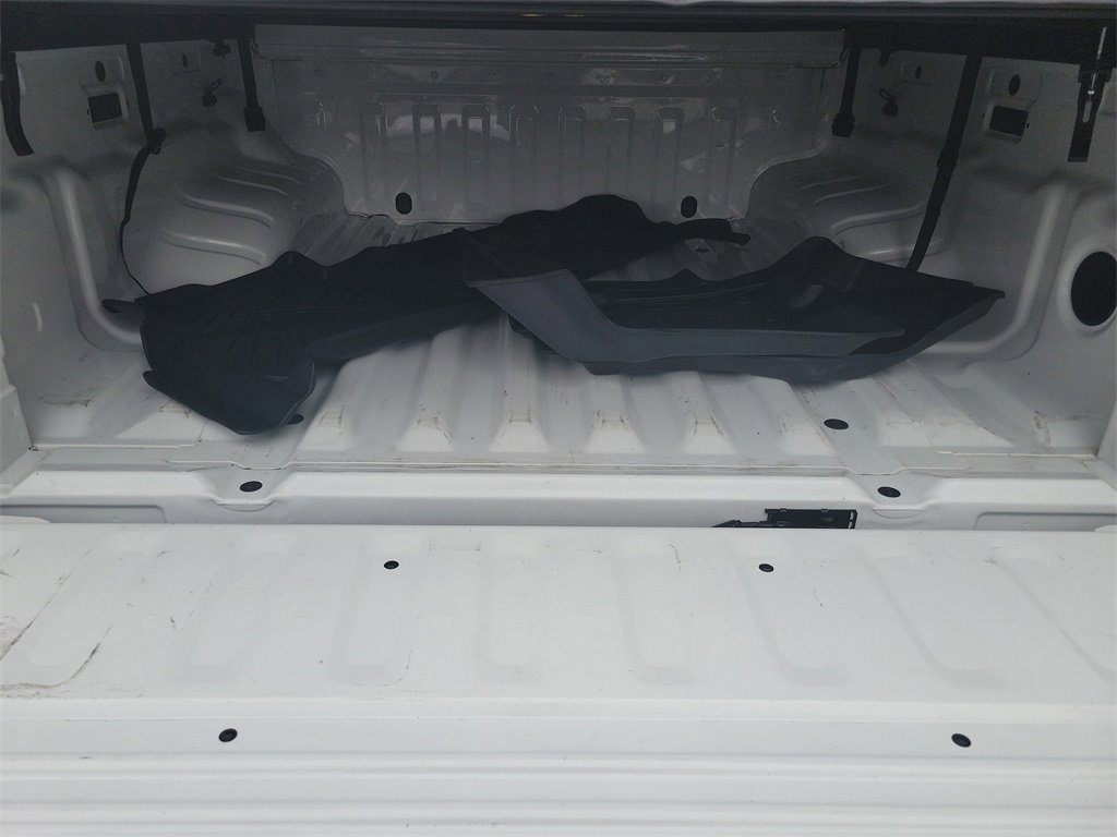 Used 2022 Nissan Frontier SV image 8