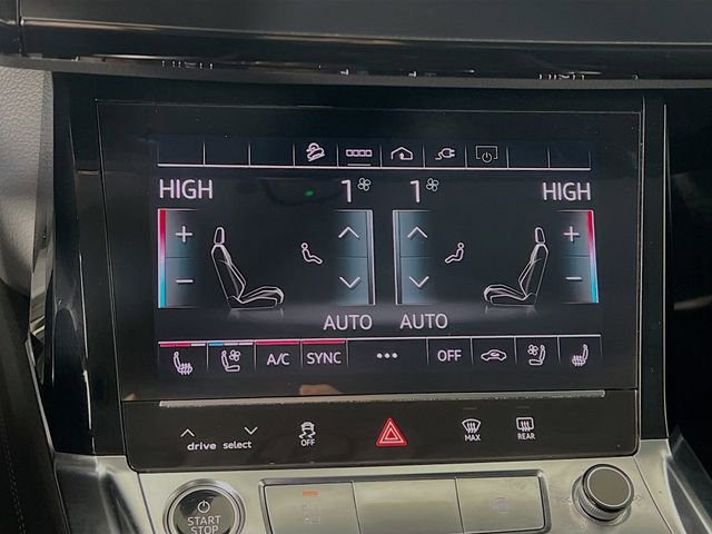 Used 2023 Audi e-tron Premium Plus w/ Premium Plus Package image 22