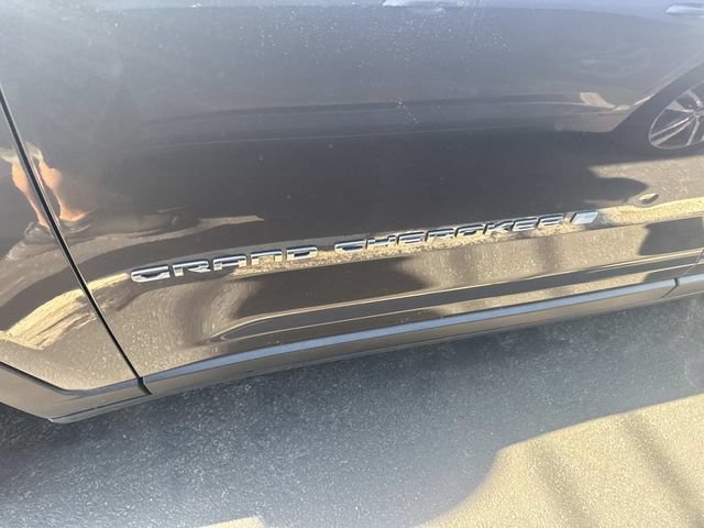 Used 2023 Jeep Grand Cherokee Limited AWD/4WD image 13
