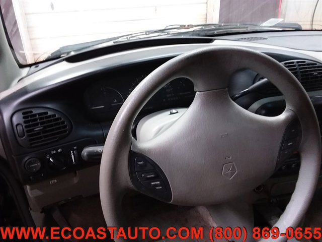 Used 1997 Dodge Caravan SE image 11