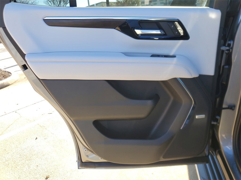 New 2026 Chevrolet Tahoe Premier image 15