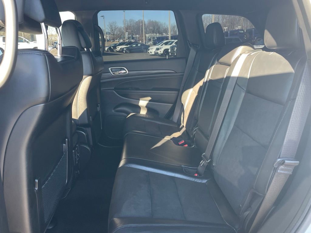 Used 2022 Jeep Grand Cherokee Laredo X image 9