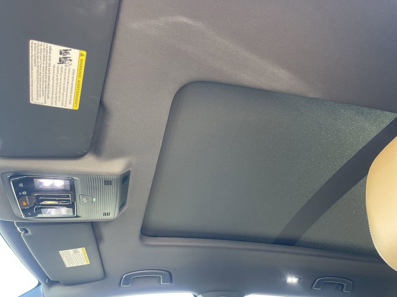 New 2026 Volkswagen Atlas Cross Sport SEL R-Line image 18