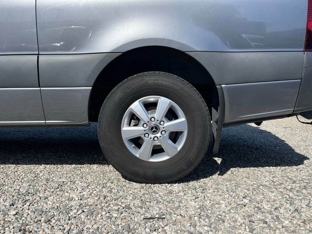 Used 2023 Mercedes-Benz Sprinter 1500 image 13