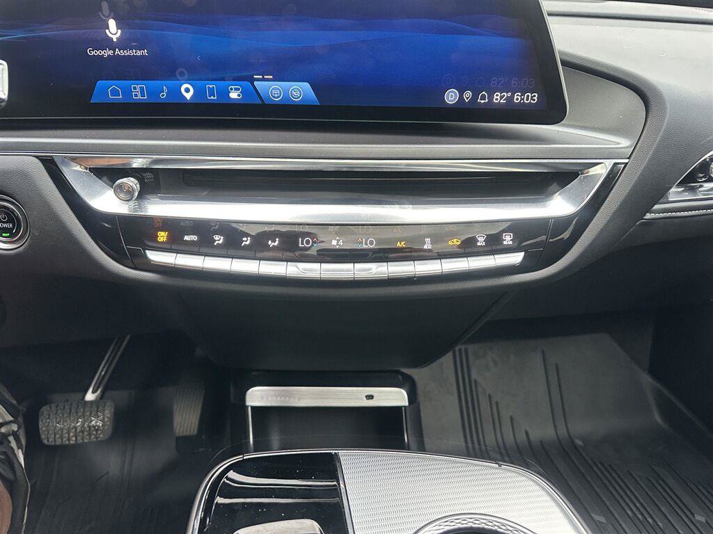 Used 2024 Cadillac Lyriq Tech w/ LPO, Floor Liner Package AWD/4WD image 27
