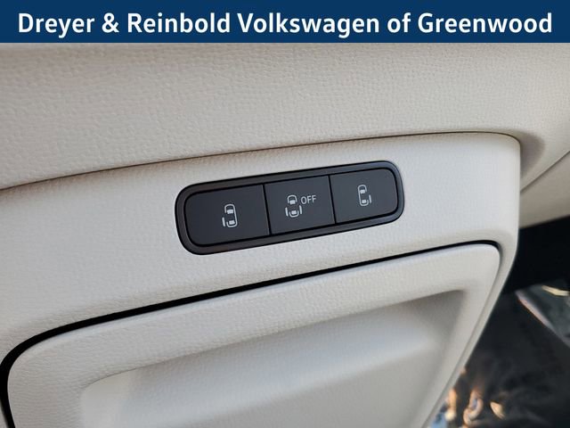 New 2025 Volkswagen ID. Buzz 1st Edition image 35