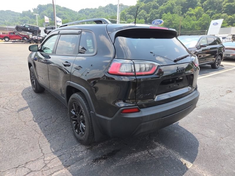 Used 2023 Jeep Cherokee Altitude Lux AWD/4WD image 5