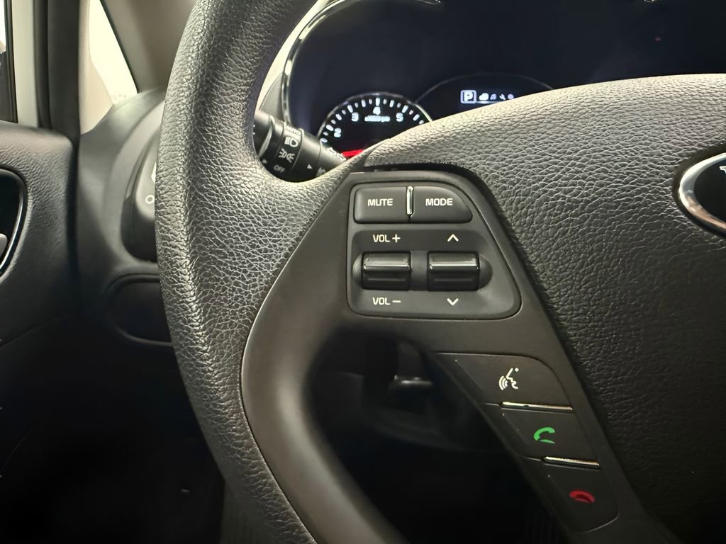 Used 2017 Kia Forte LX w/ LX Popular Plus Package FWD image 18