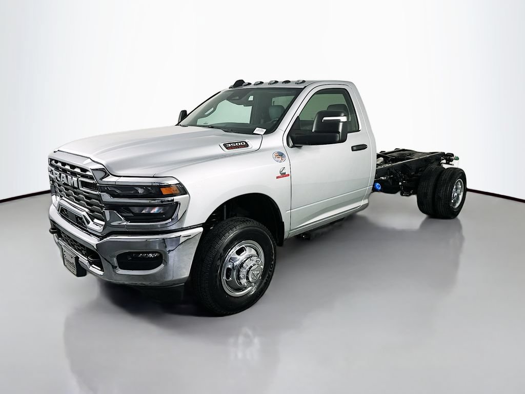 New 2026 RAM 3500 Tradesman w/ Chrome Appearance Group A AWD/4WD image 3