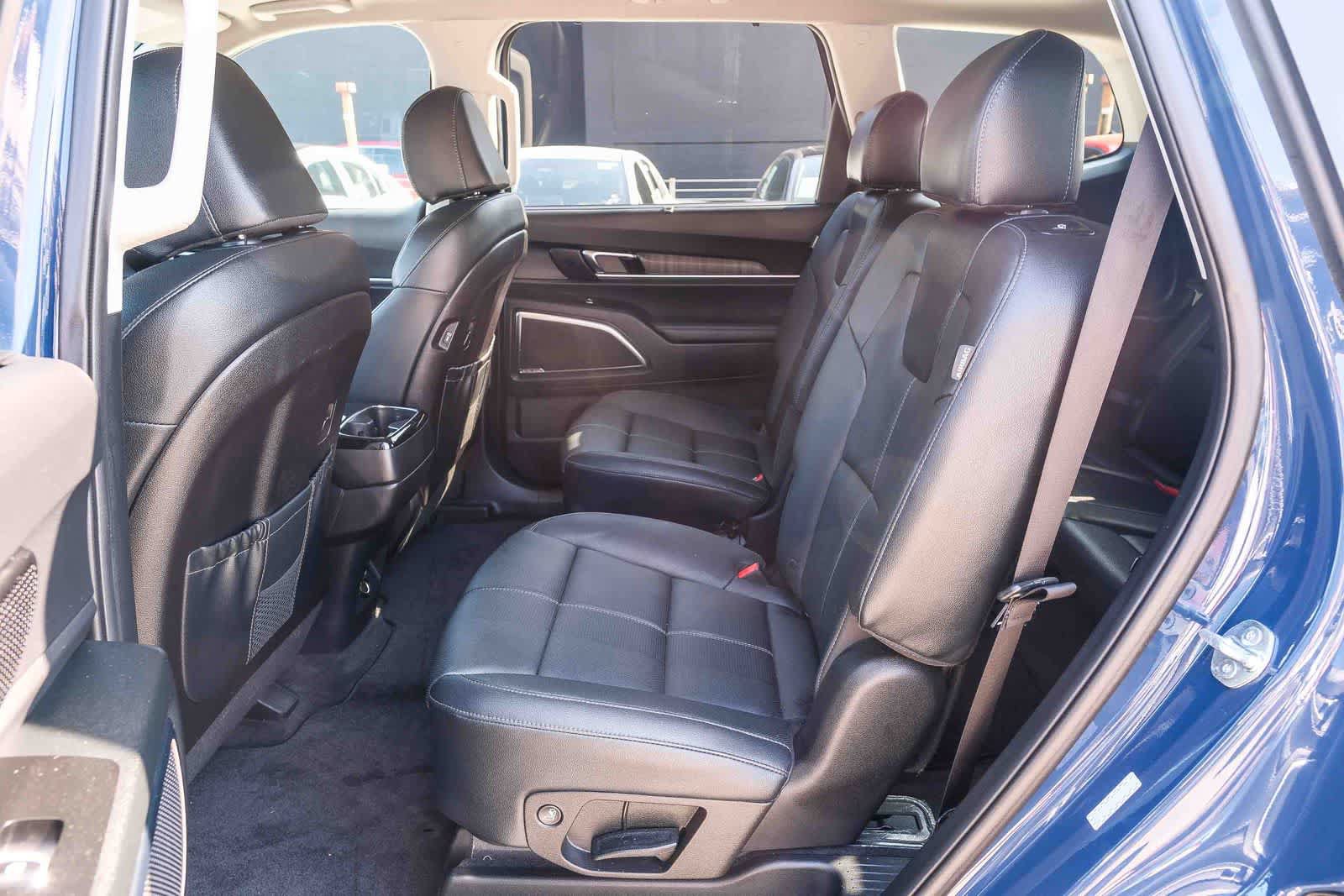 Used 2024 Kia Telluride SX w/ Towing Package AWD/4WD image 15